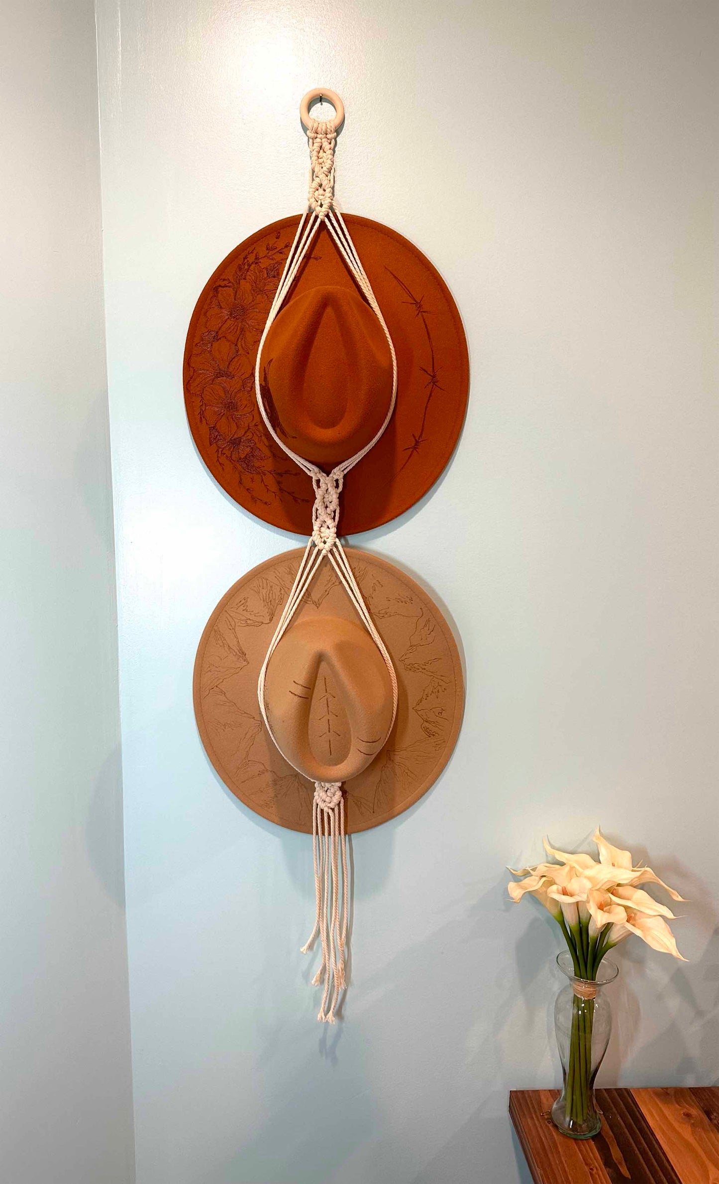 hat holder