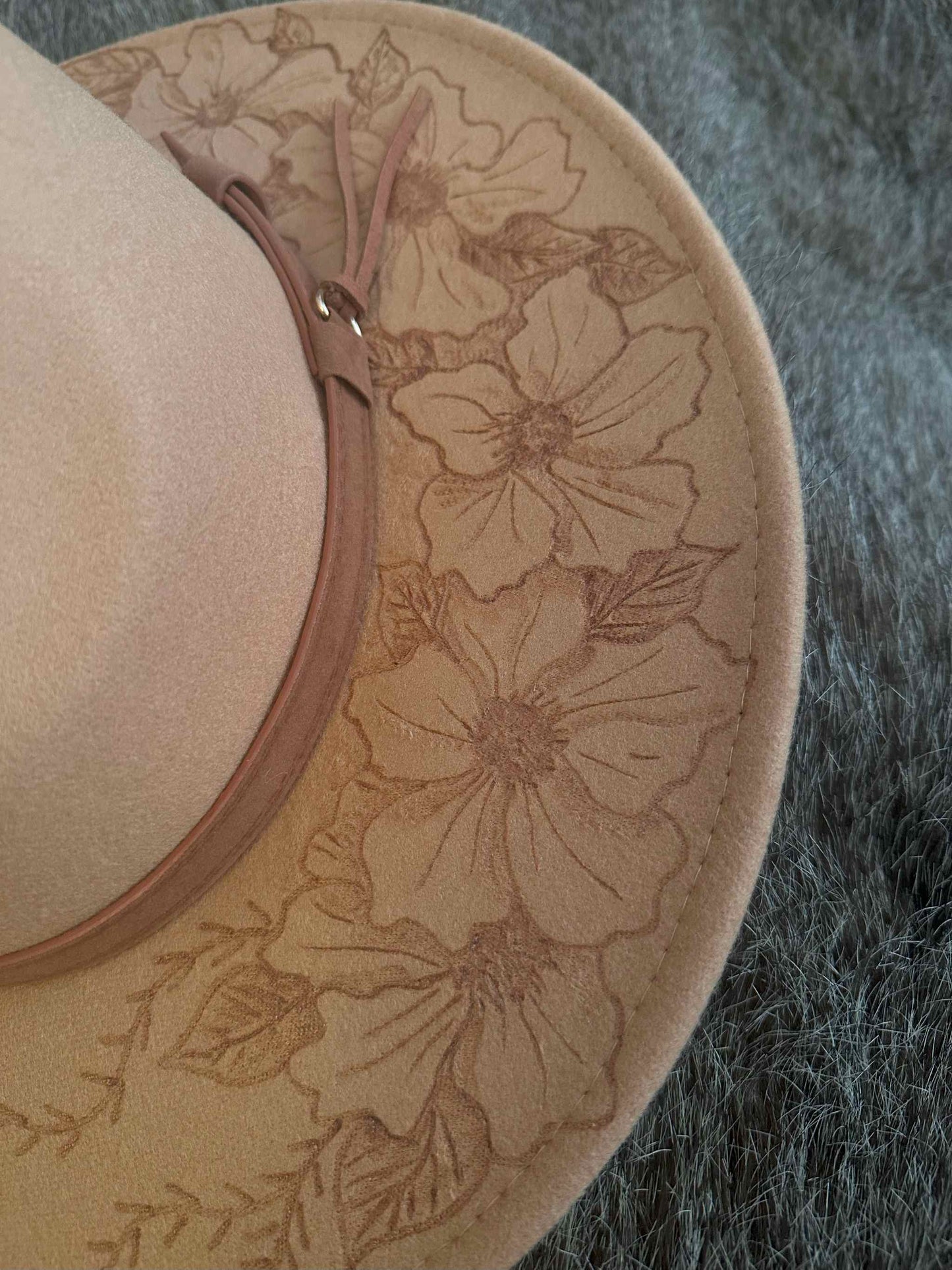 Tooled Flowers Blush Felt Hat